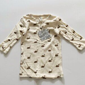 Kate Quinn Organics Swan print Pointelle kids tee 4T